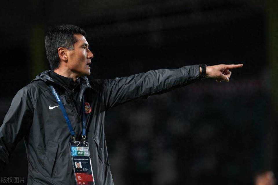 包含球队幕后:主教练的战术思考与决策的词条 包含球队幕后:主教练的战术思考与决策的词条