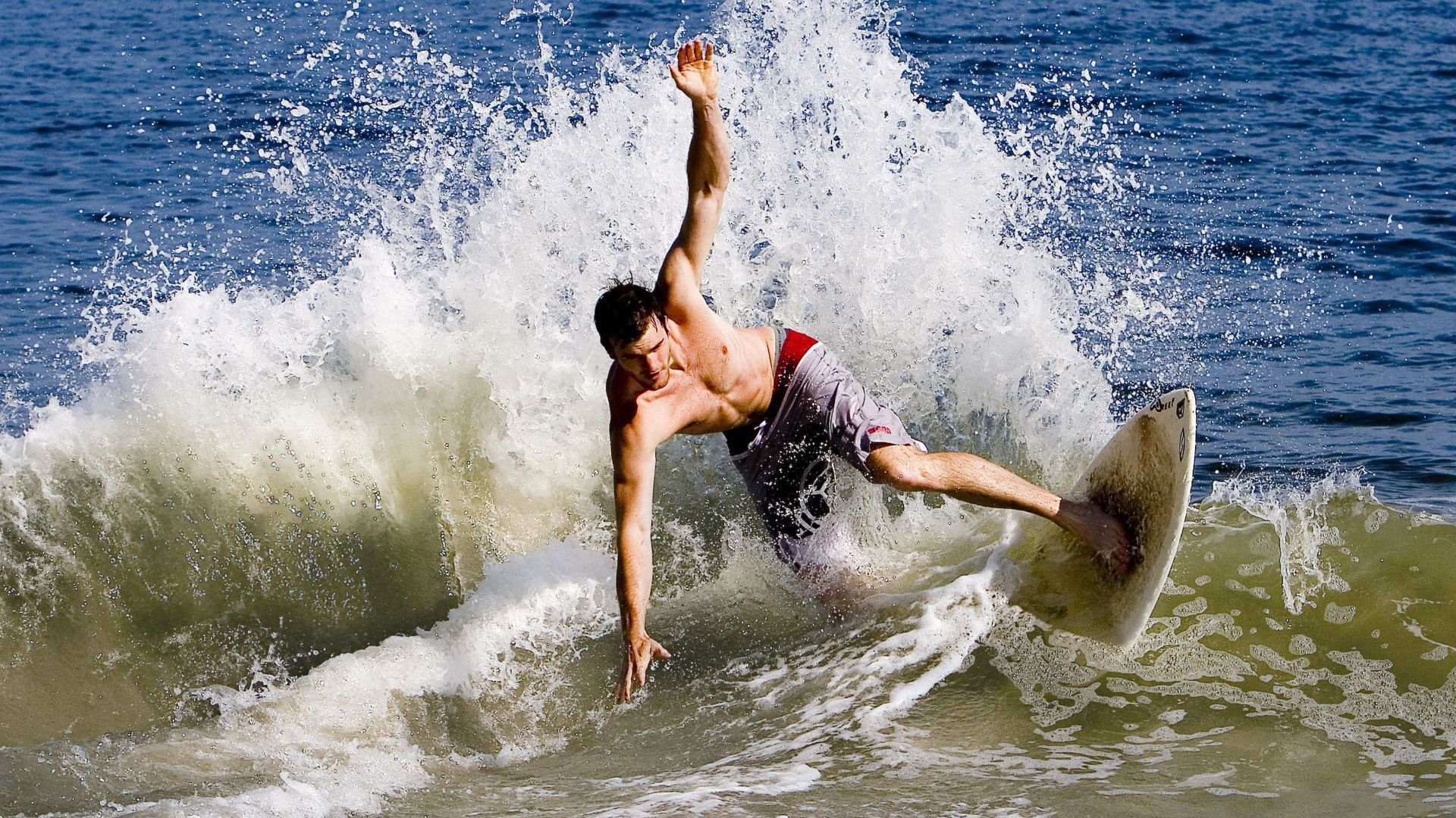 西甲最新战况：逆转、绝杀不断，精彩不断！，西甲最新动态