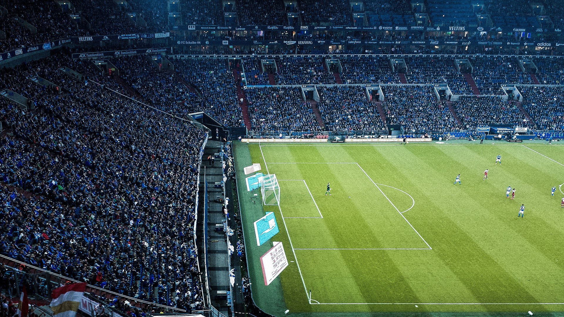 开云官方-罗马战术调整成效显著，罗马战报