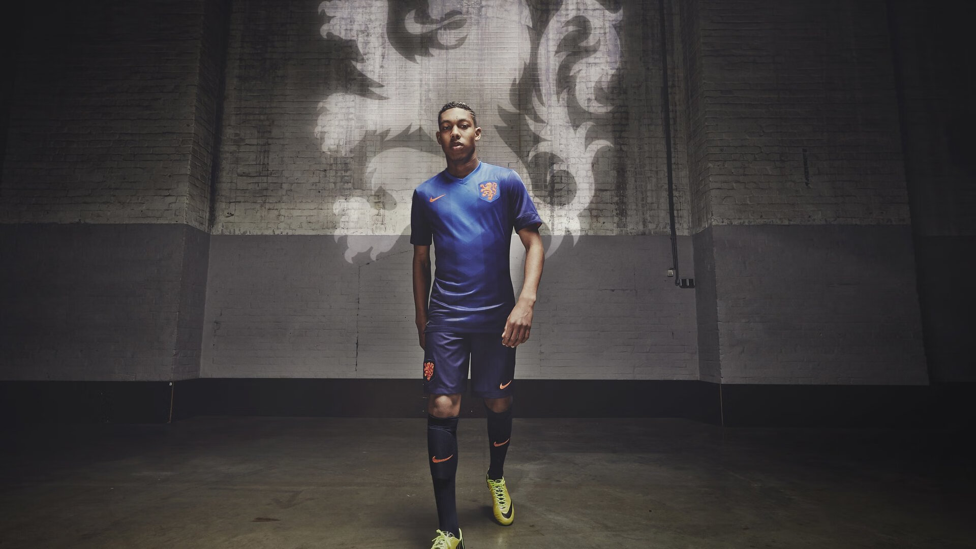 开云官网APP下载-英格兰队在欧洲杯期间展现出强大的进攻火力，英格兰队员欧洲杯